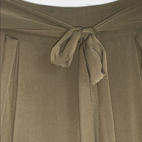 Pants - Picture 3 of 5